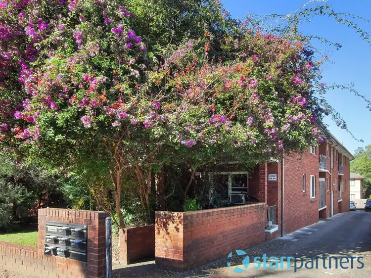 2/10 Allen Street, Harris Park NSW 2150