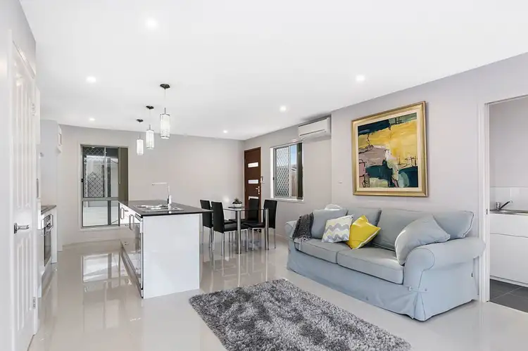 Main view of Homely townhouse listing, 1/60 Pembroke Street, Carina QLD 4152