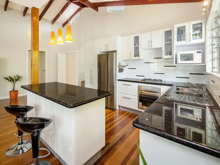 Second view of Homely house listing, 5 Margaret Street, Urangan QLD 4655