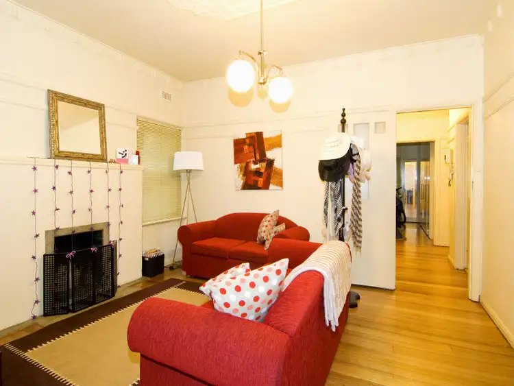 Third view of Homely apartment listing, 3/2 Irving Avenue, Prahran VIC 3181