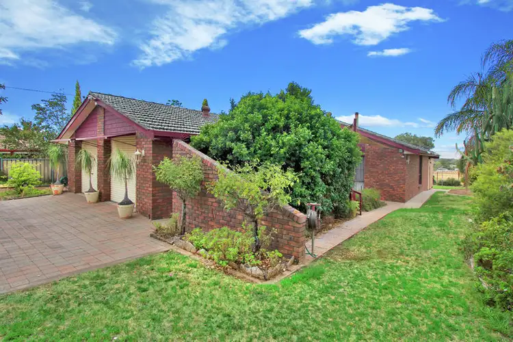 Second view of Homely house listing, 19 Baringa Place, Tamworth NSW 2340