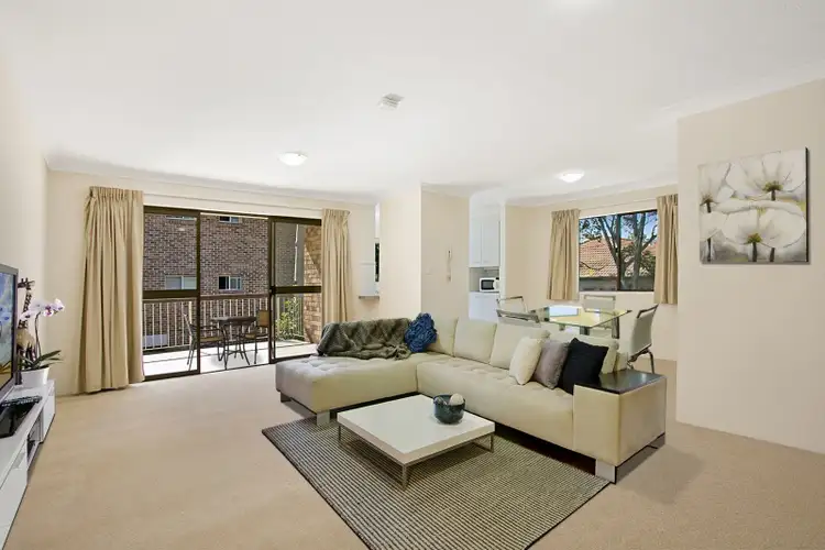 Main view of Homely unit listing, 4/87 Macquarie Street, St Lucia QLD 4067