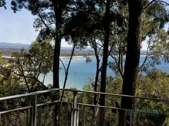 12 Bay View Road, Noosa Heads QLD 4567