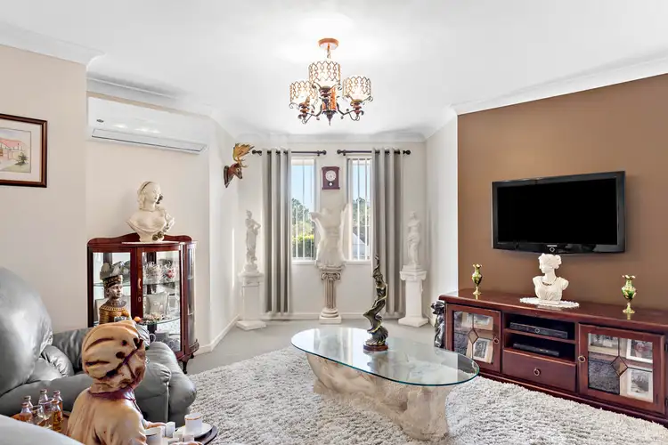 Second view of Homely townhouse listing, 2/184 - 188 Oxford Street, Cambridge Park NSW 2747
