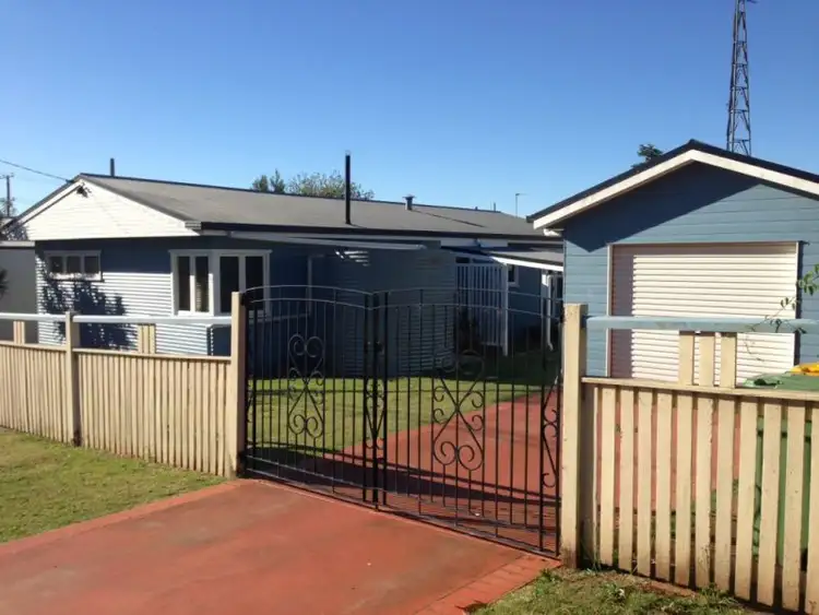 2 768 Ruthven Street, South Toowoomba QLD 4350