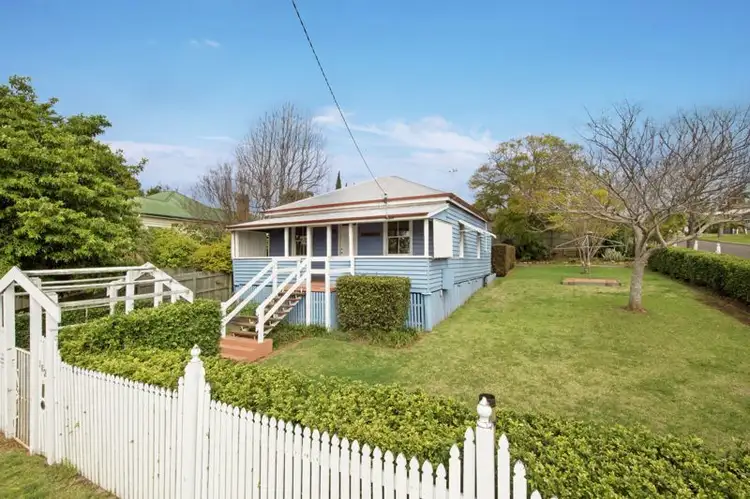 182 Jellicoe Street, Newtown QLD 4350