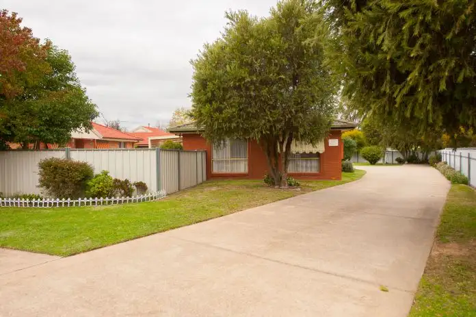 Main view of Homely unit listing, 1/15 Neptune Drive, Lavington NSW 2641