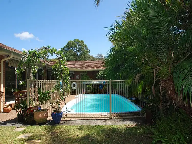 2 Colleena Close, Kincumber NSW 2251