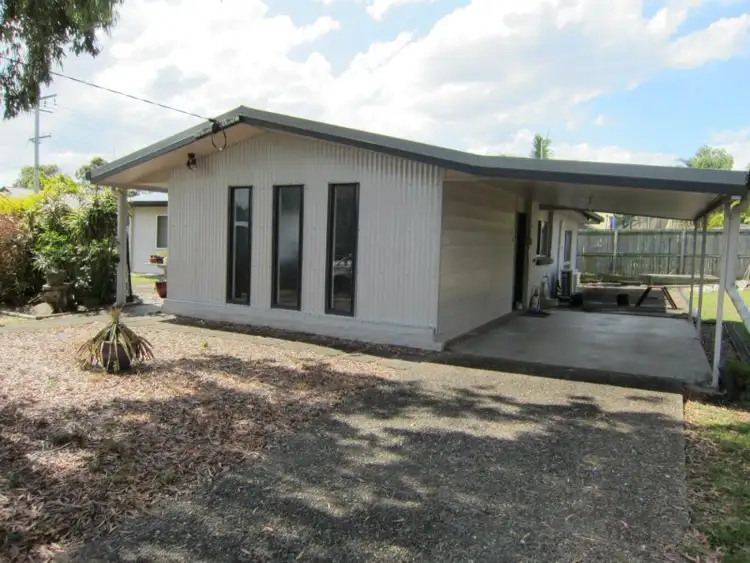 2 Way Court, Silkstone QLD 4304