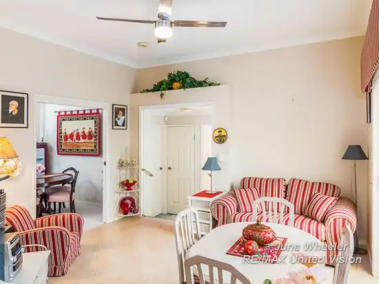 Fifth view of Homely house listing, 8 Flame Tree Crescent, Carindale QLD 4152