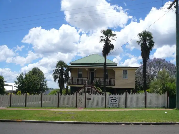 231 South Street, South Toowoomba QLD 4350