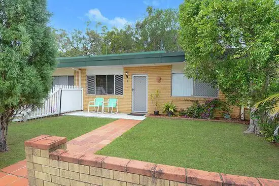 Main view of Homely unit listing, 1/9 Bedser Street, Macgregor QLD 4109