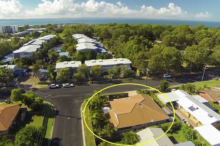 61 Pulgul Street, Urangan QLD 4655