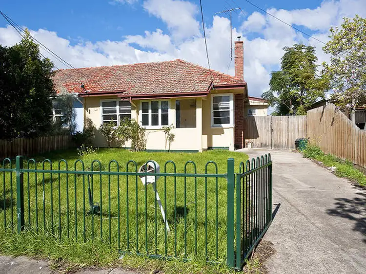 23 Curtin Avenue, Brunswick West VIC 3055