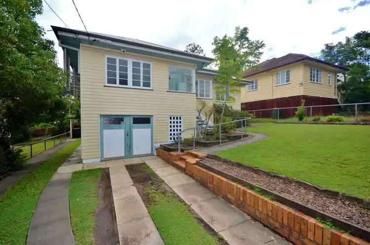 358 Nursery Road, Holland Park QLD 4121