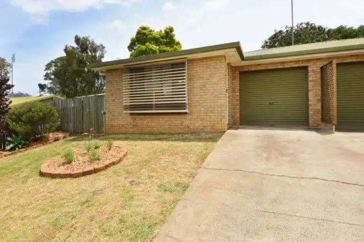 Second view of Homely unit listing, 2/15 Sapphire Court, Kearneys Spring QLD 4350