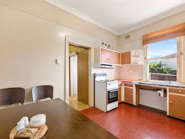 Sixth view of Homely house listing, 8 Knox Street, Clovelly NSW 2031