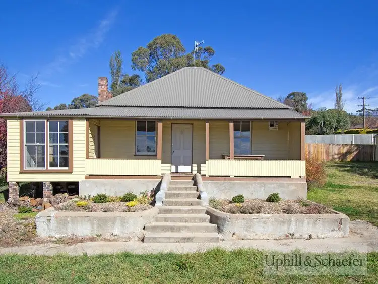 4 Burgess Street, Armidale NSW 2350