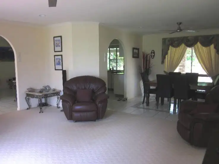 Seventh view of Homely house listing, 15 Lochmaben crt, Beaconsfield QLD 4740