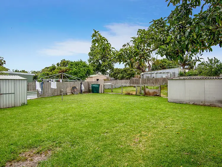 Fourth view of Homely house listing, 33 Potton Avenue, Rosebud VIC 3939