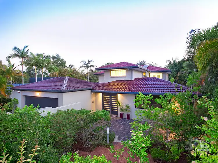 32 Westlake Drive, Mount Ommaney QLD 4074