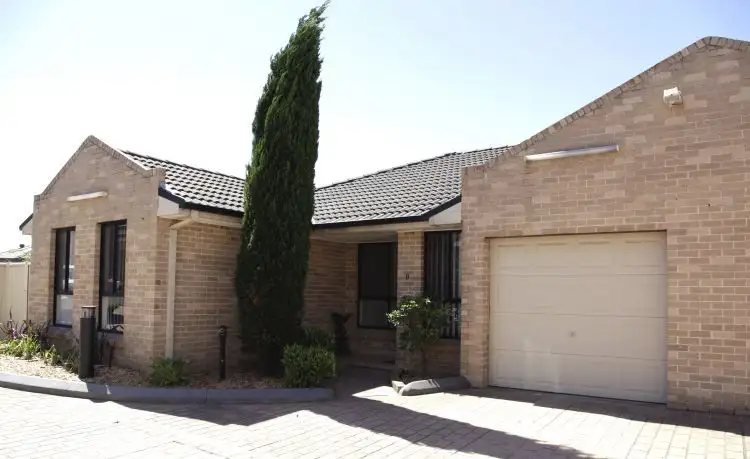 8/85 Cambridge St, Canley Heights NSW 2166