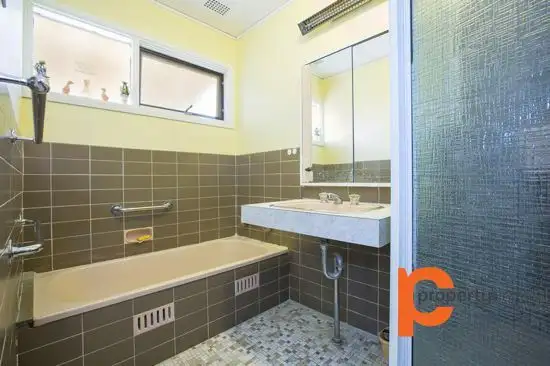 Fifth view of Homely house listing, 10 Hillview Avenue, South Penrith NSW 2750