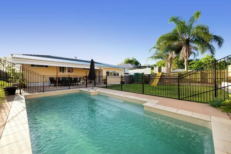 49 Greenwood Street, Brighton QLD 4017