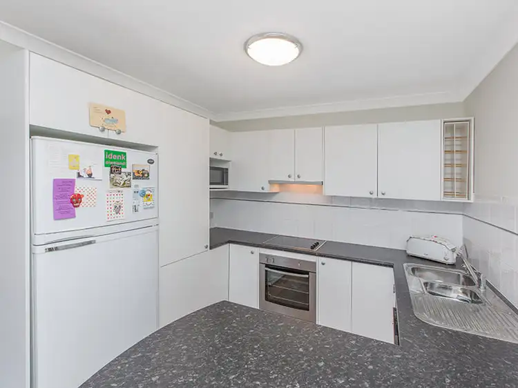 Fifth view of Homely apartment listing, 2/306 Kent Street, Teneriffe QLD 4005