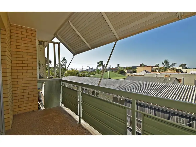 Main view of Homely unit listing, 6/111 Kirkland Avenue, Coorparoo QLD 4151
