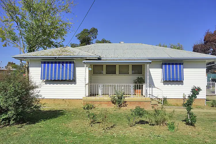 Main view of Homely house listing, 18 Jack Avenue, Mount Austin NSW 2650