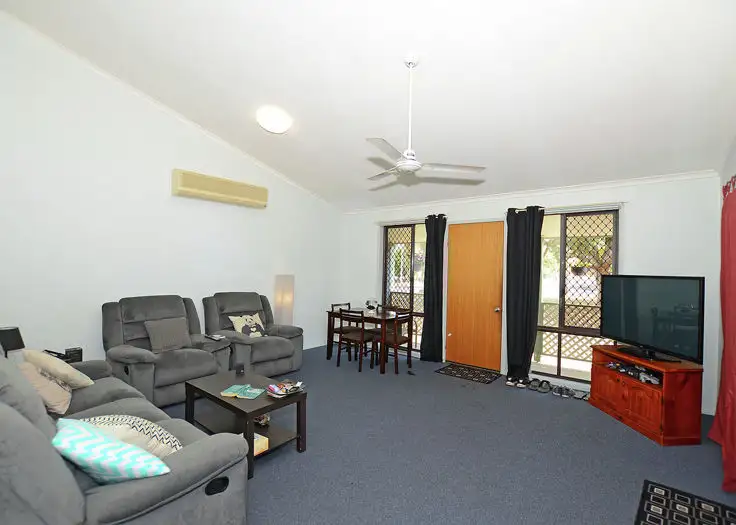 1/12 Denmans Camp Road, Torquay QLD 4655
