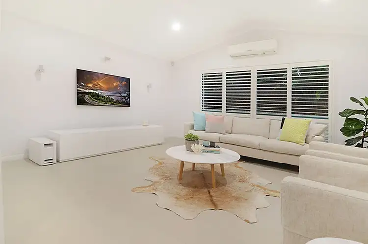 Fourth view of Homely house listing, 5 Willow Place, Carindale QLD 4152