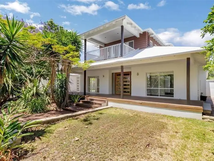 1 Buccaneer Way, Coomera Waters QLD 4209