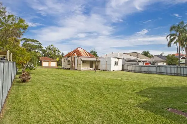 10 Winsor Street, Merewether NSW 2291