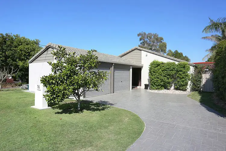 16 Lee Avenue, Bongaree QLD 4507