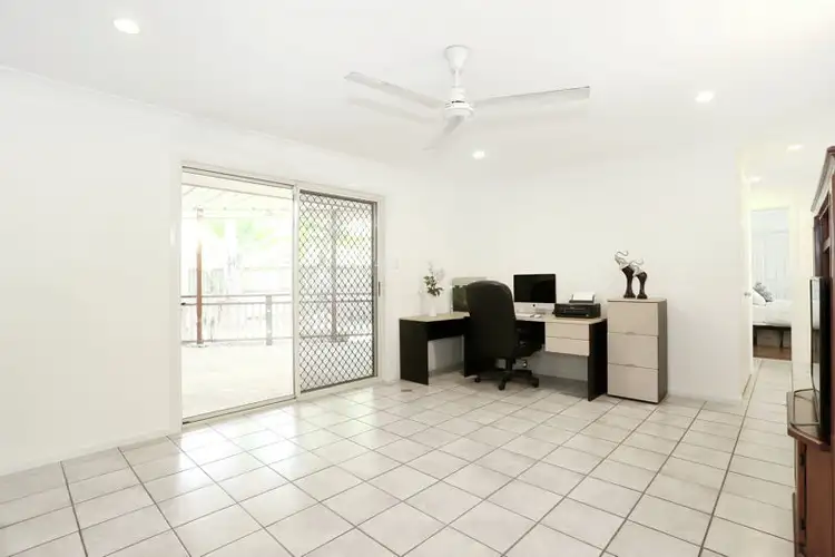 Sixth view of Homely house listing, 2 Krystal Place, Kuraby QLD 4112
