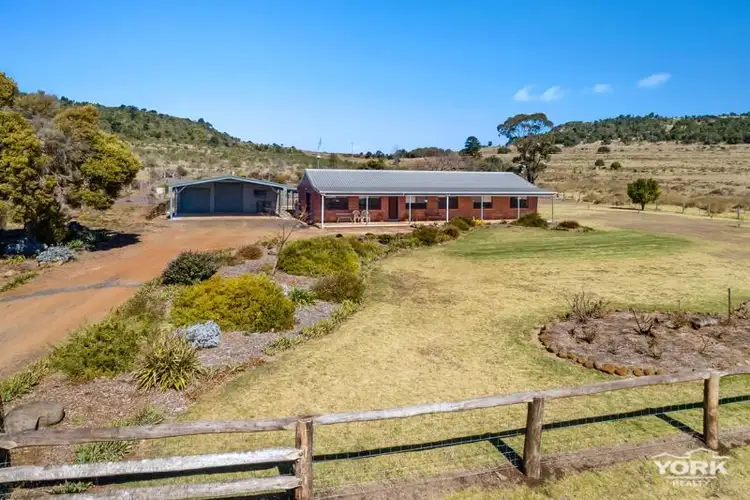 261 Gowrie Glencoe Road, Glencoe QLD 4352