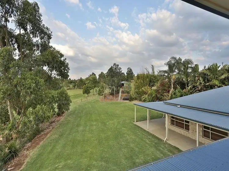 14 Barton Court, Highfields QLD 4352