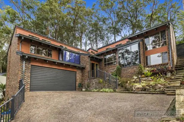 12 Leasingham Close, Eleebana NSW 2282
