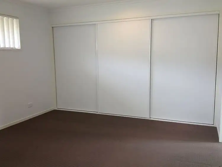 Fifth view of Homely house listing, 10 Whistler Place, Beerwah QLD 4519