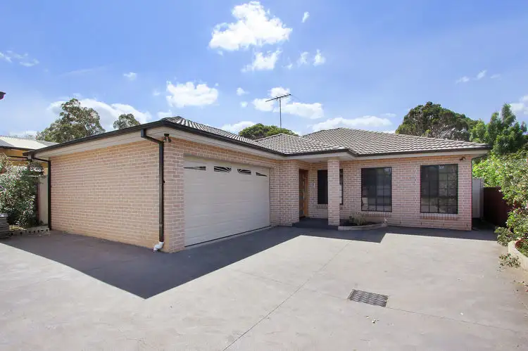 22 & 22A Renfrew Street, Guildford NSW 2161