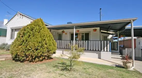 125 Denison Street, Tamworth NSW 2340