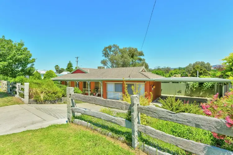563 Hague Street, Lavington NSW 2641
