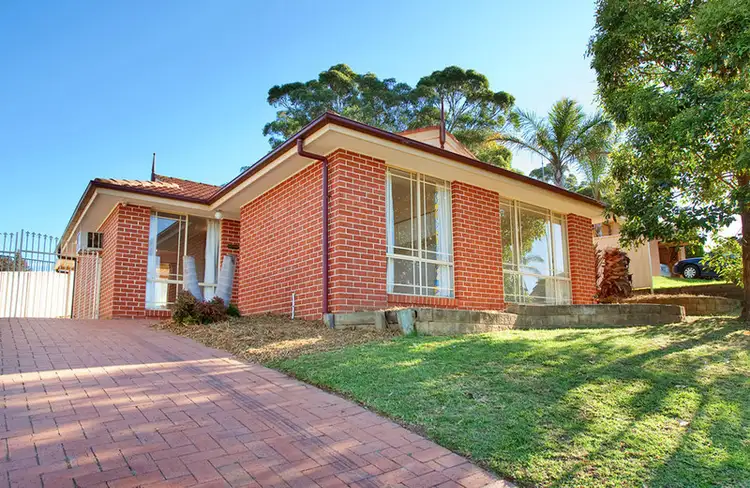 1 Irruka Place, Cranebrook NSW 2749