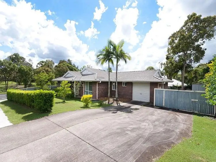 2 Edenbrooke Drive, Sinnamon Park QLD 4073