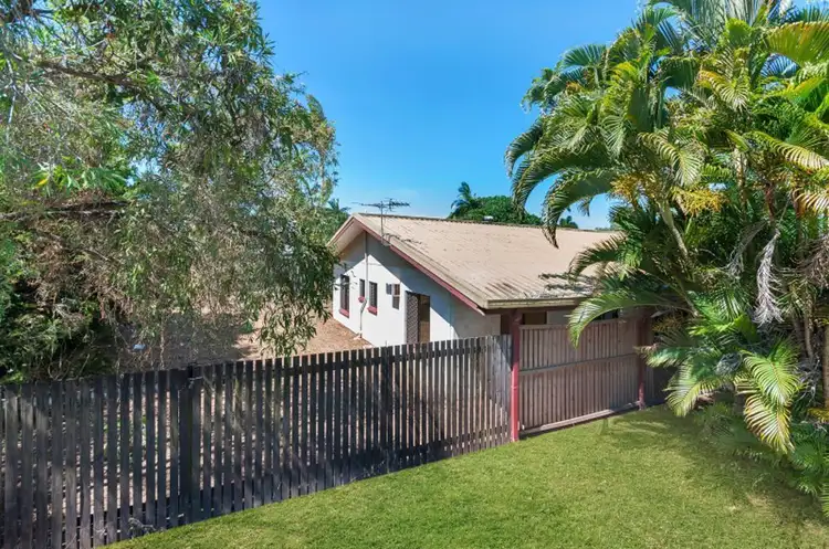 2/30 Kowinka Street, White Rock QLD 4868