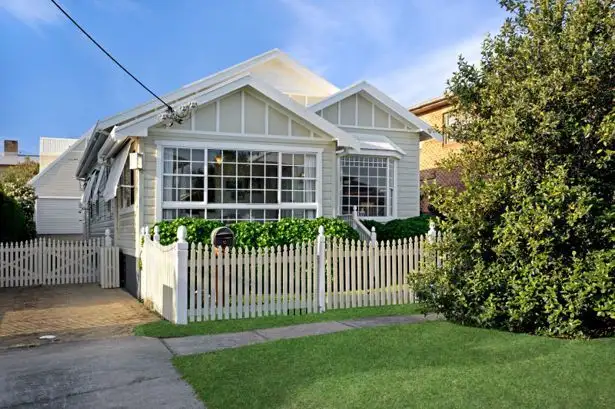 10 Berner Street, Merewether NSW 2291