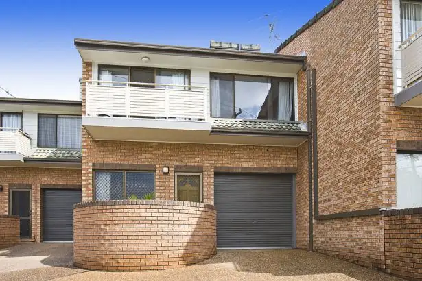 Main view of Homely townhouse listing, 2/86 Bailey Street, Adamstown NSW 2289