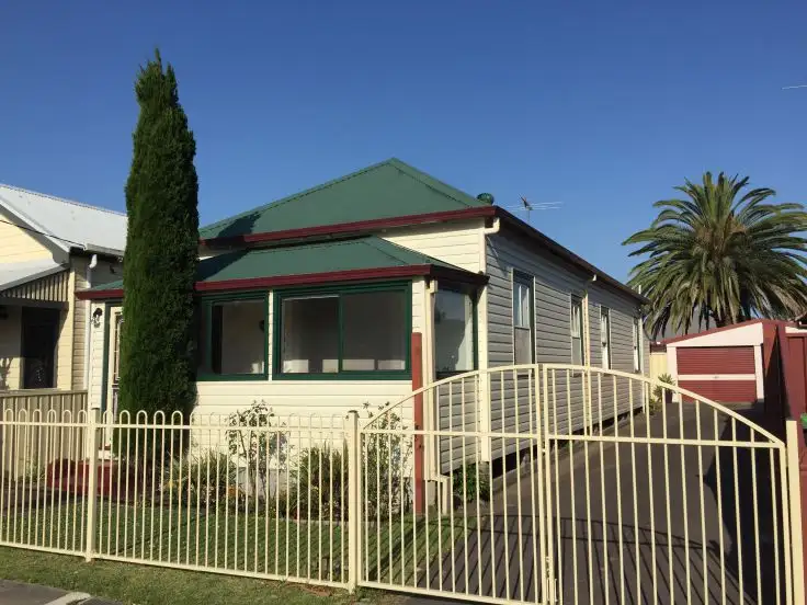34 Nile Street, Mayfield NSW 2304